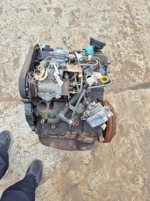 Двигател 1.6тд голф 2