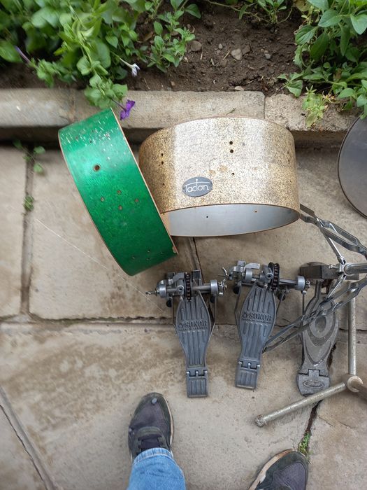 Барабани на части