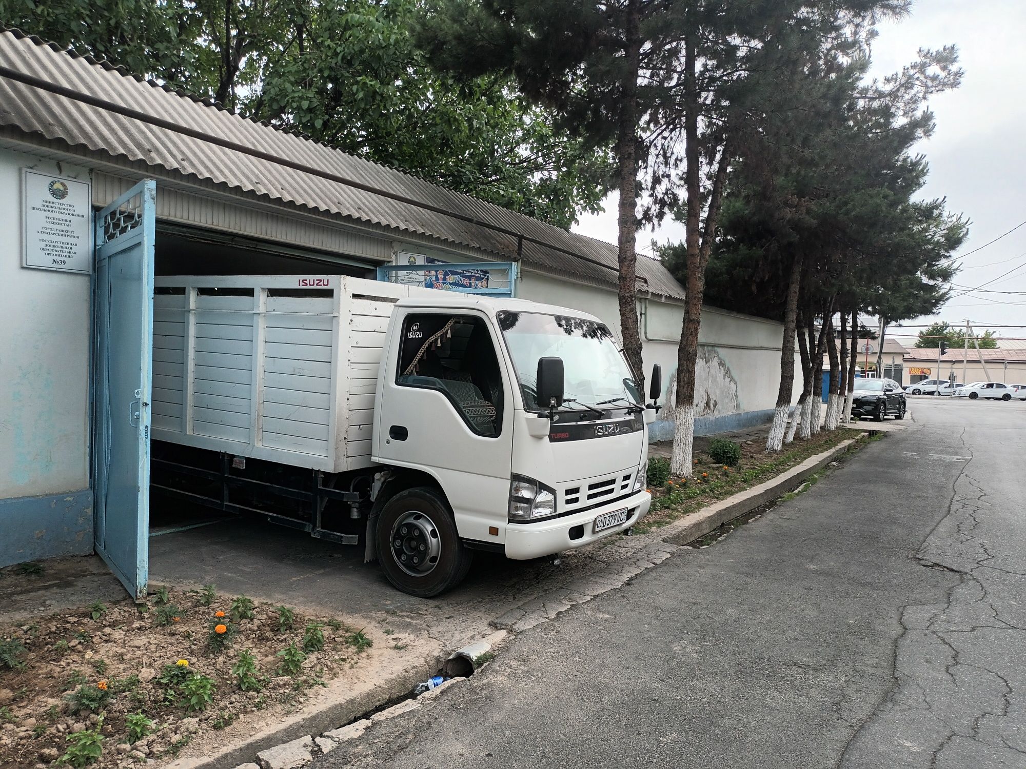 Yuk tashish xizmati 24/7 юк ташиш доставка Isuzu Исузу