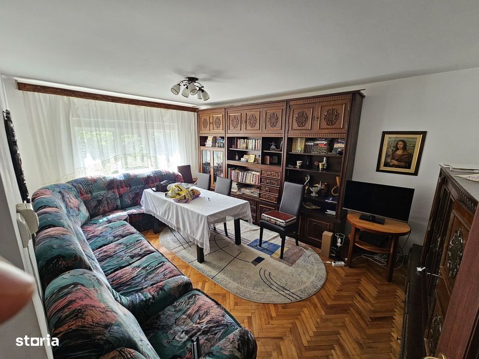 Vand ap cu 4 camere zona BRD