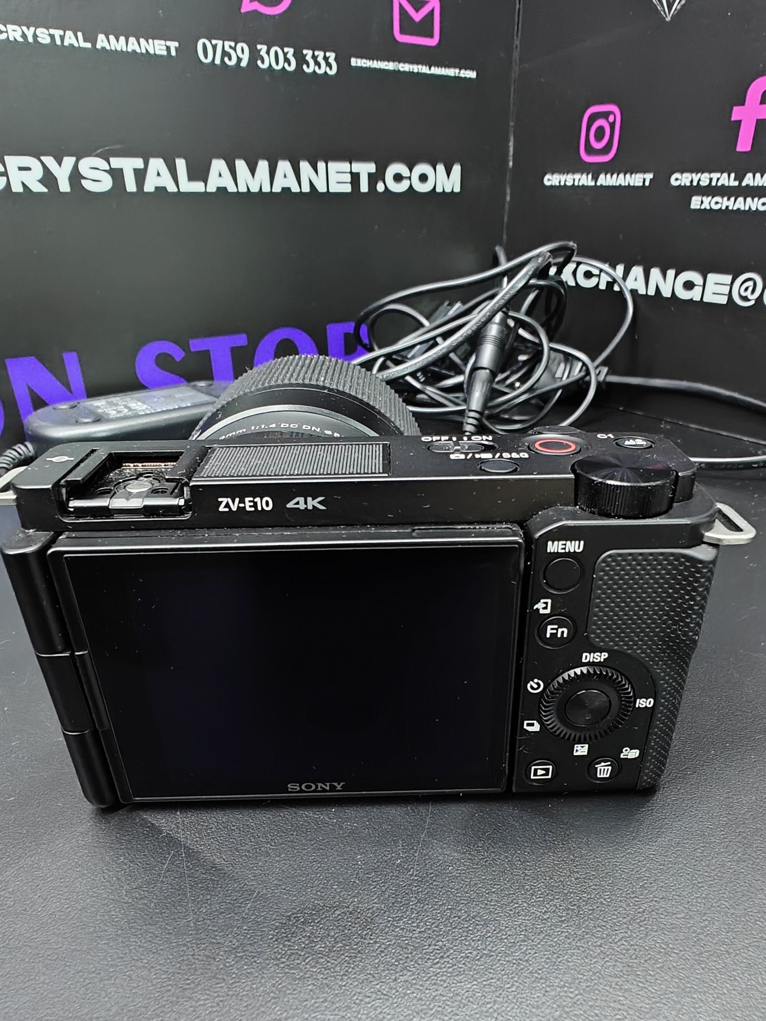 Sony ZV-E10 4K / Obiectiv Sigma 30mm 1:1.4 DC