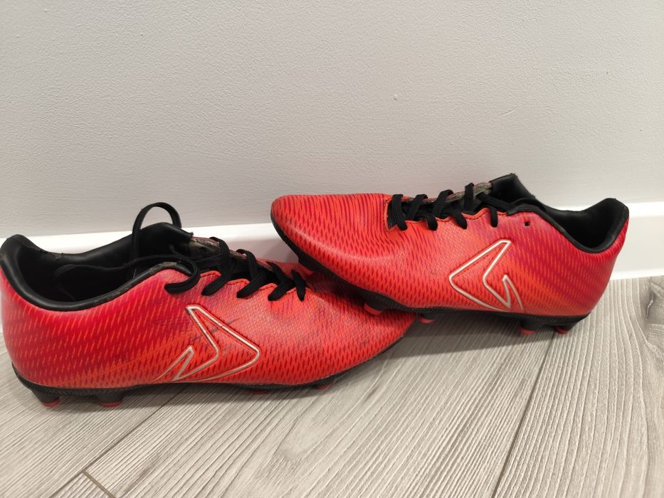 Футбольные бутсы DEMIX