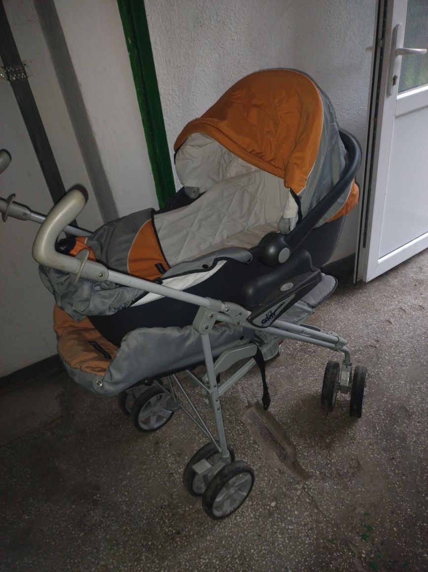 Cărucior bebe, puțin folosit