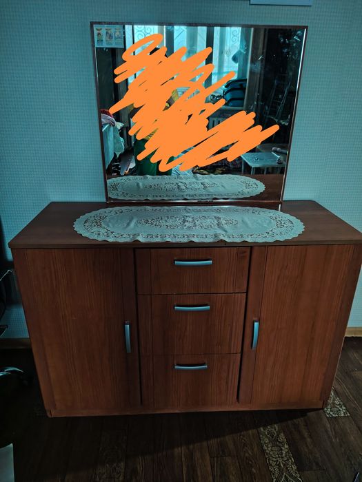 Мебель. Тумба с зеркалом