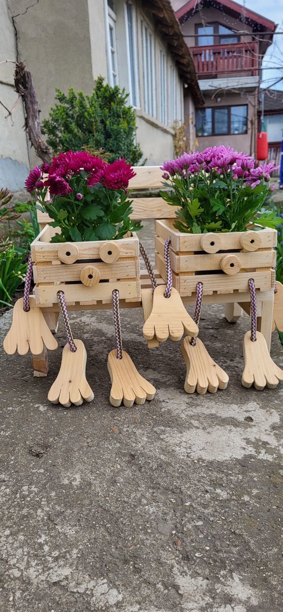 Vând decorațiuni gradina!