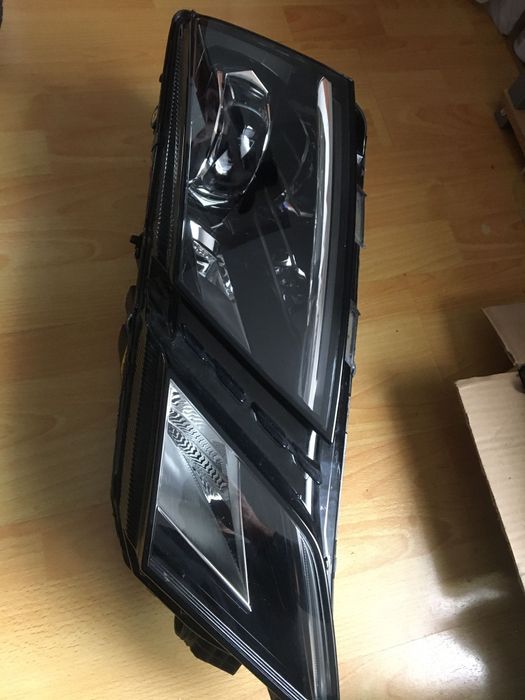 Far stanga  LED Skoda Octavia 3 facelift