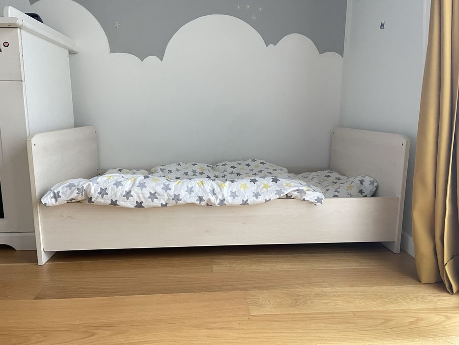 Patut copil 140x70, cu gratii de lemn, reglabil pe inaltime, cu saltea