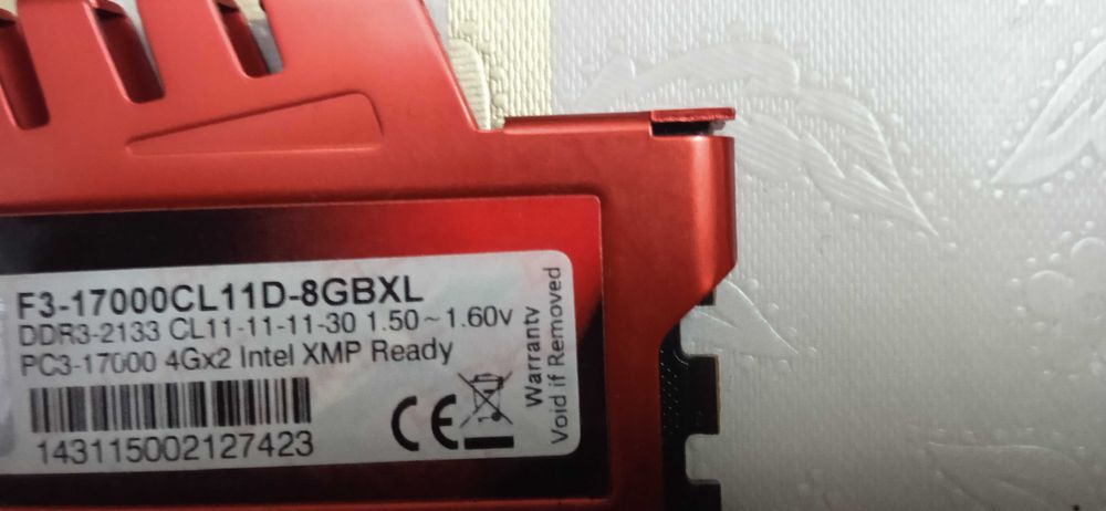 Rami 16 GB G.SKILL RipjausX F3-17000CL11 DDR3 2133 cu Frecventa DDR4