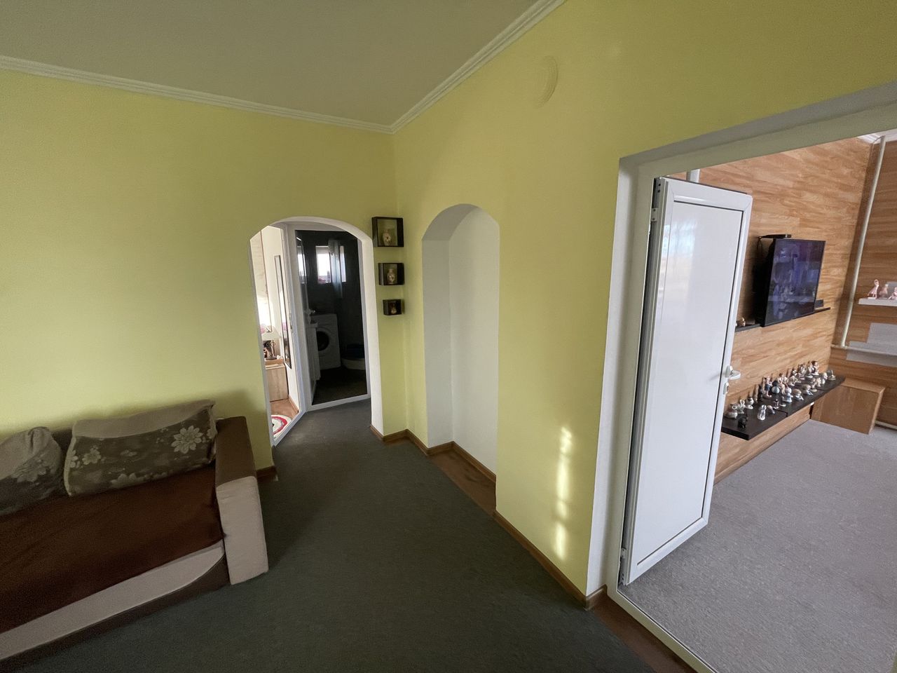 Продава се Къща в с. Подвис, Област Бургас - 82 кв.м за 1708 €/кв.м - Снимка #2