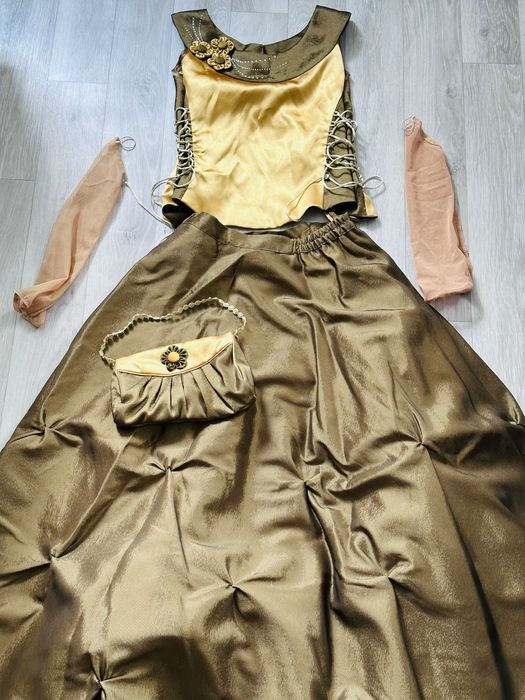 Продам платье 38 размер