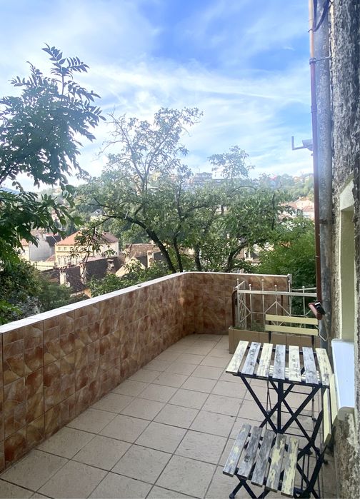Apartament cu 3 camere de inchiriat