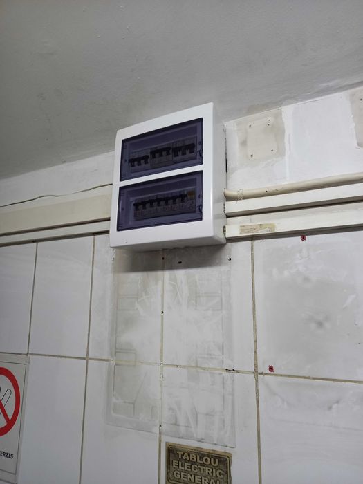 Electrician Instalator deblochez usi montez central termice gaura hota