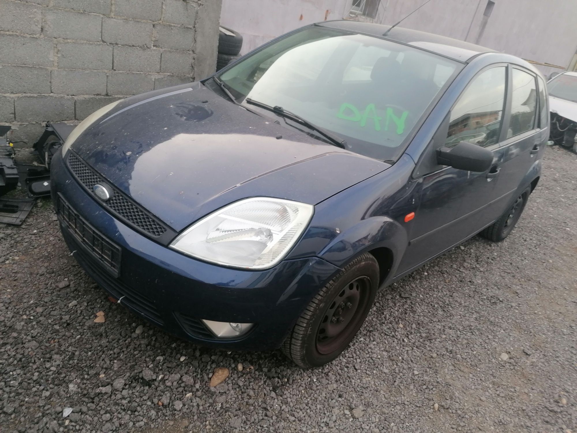 Bara capota aripa far usa haion Ford Fiesta