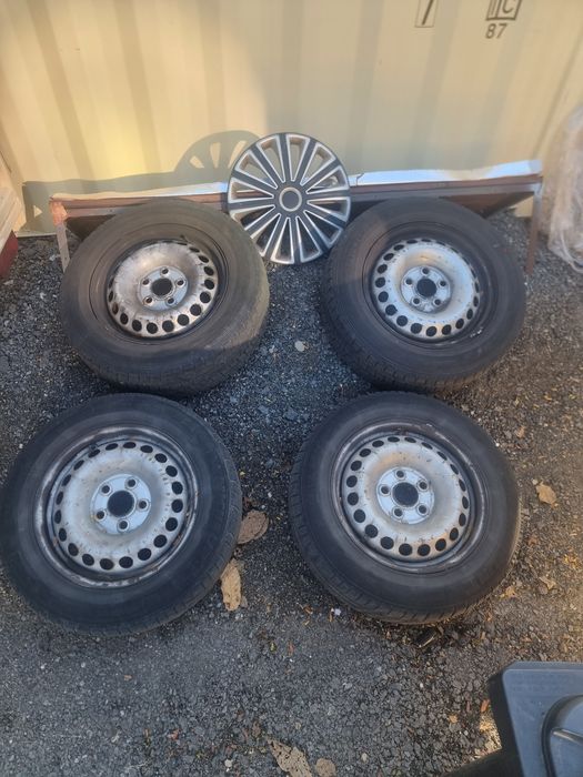 Anvelope/cauciucuri  205/65/16C , 255/65/17, 255/55/18, 235/75/15