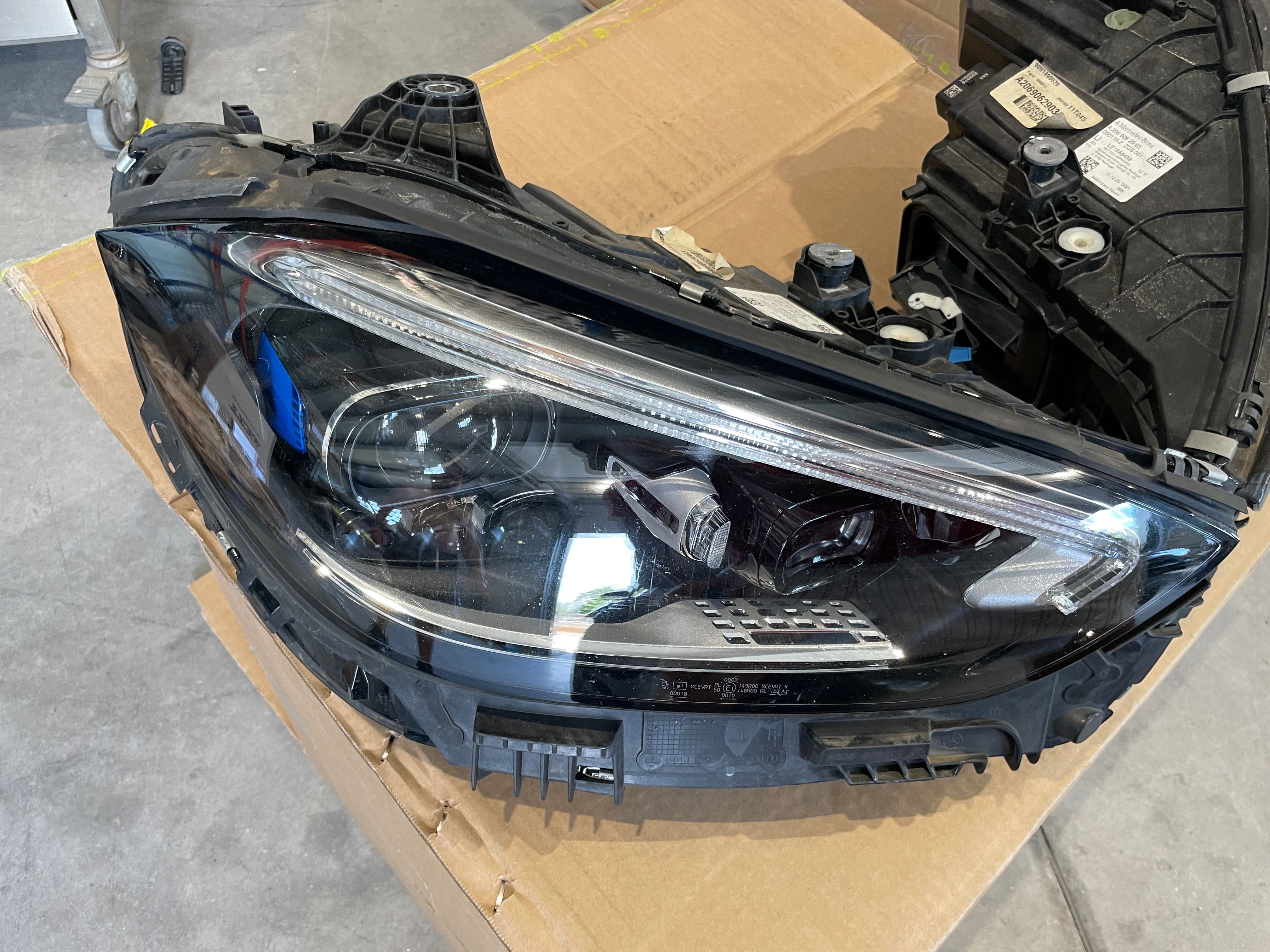Mercedes C Klasse w206 Digital light фарове