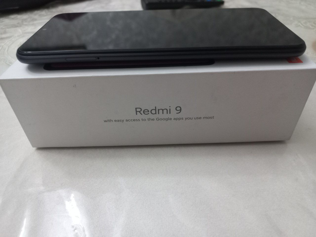 Redmi 9 karobka dakumenti bor