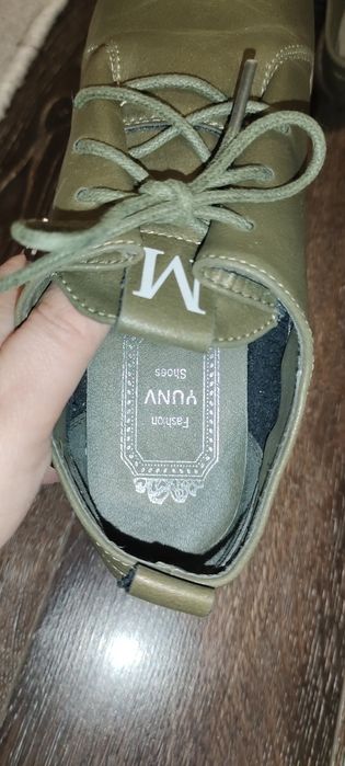 Ботинки зелёные женские