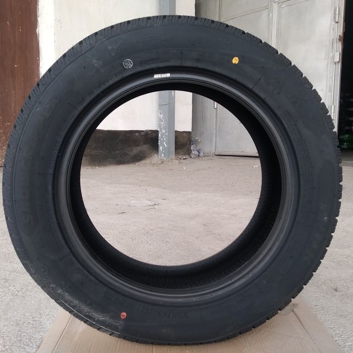 Зимние автошины 235/55R17