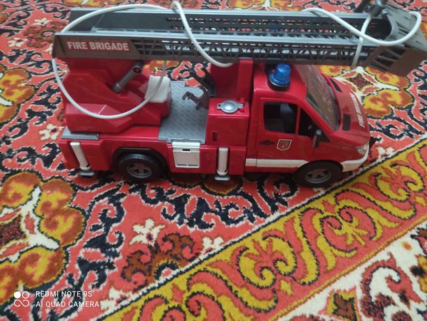 Пожарная машина игрушка