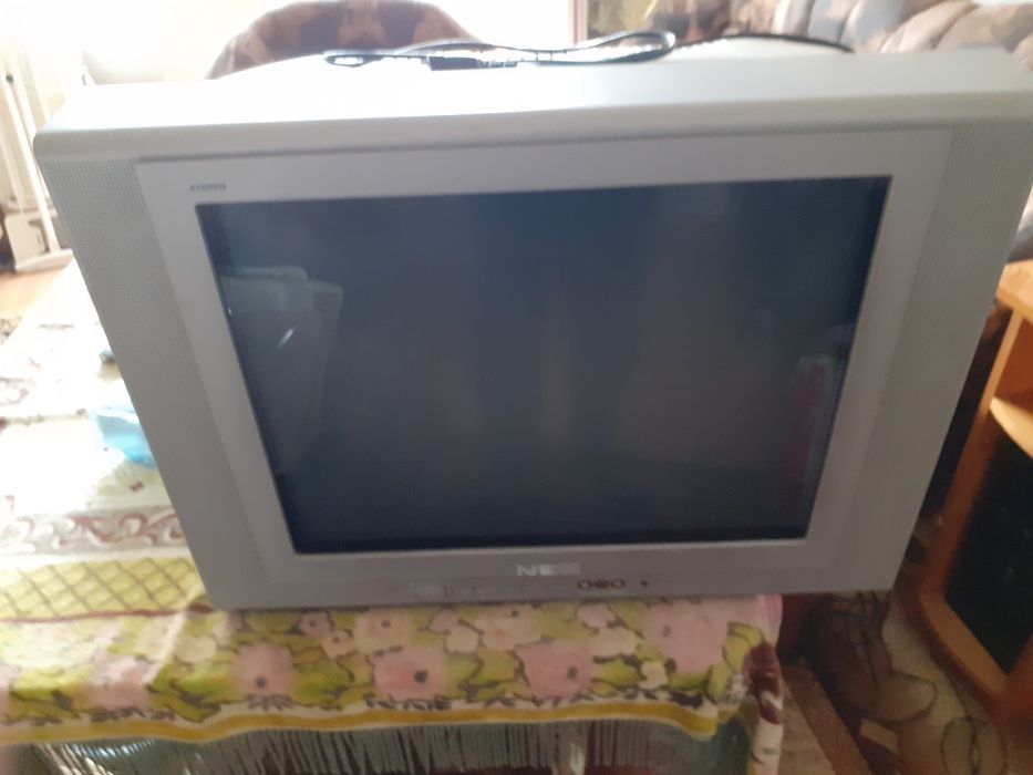 Телевизор JVC  и НЕО работещи