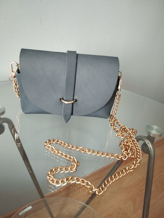 Дамска-чантичка.