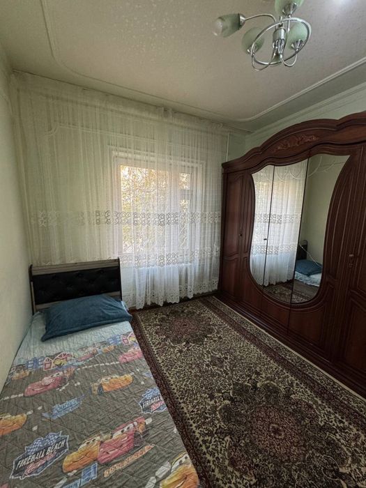 Продается квартира массив Хумаюн 3 комнатная