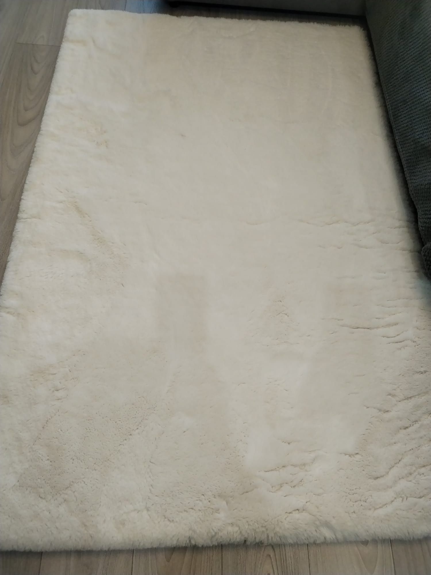 Covor Pierre Cardin imitatie blanita iepure, alb, 120 x 180