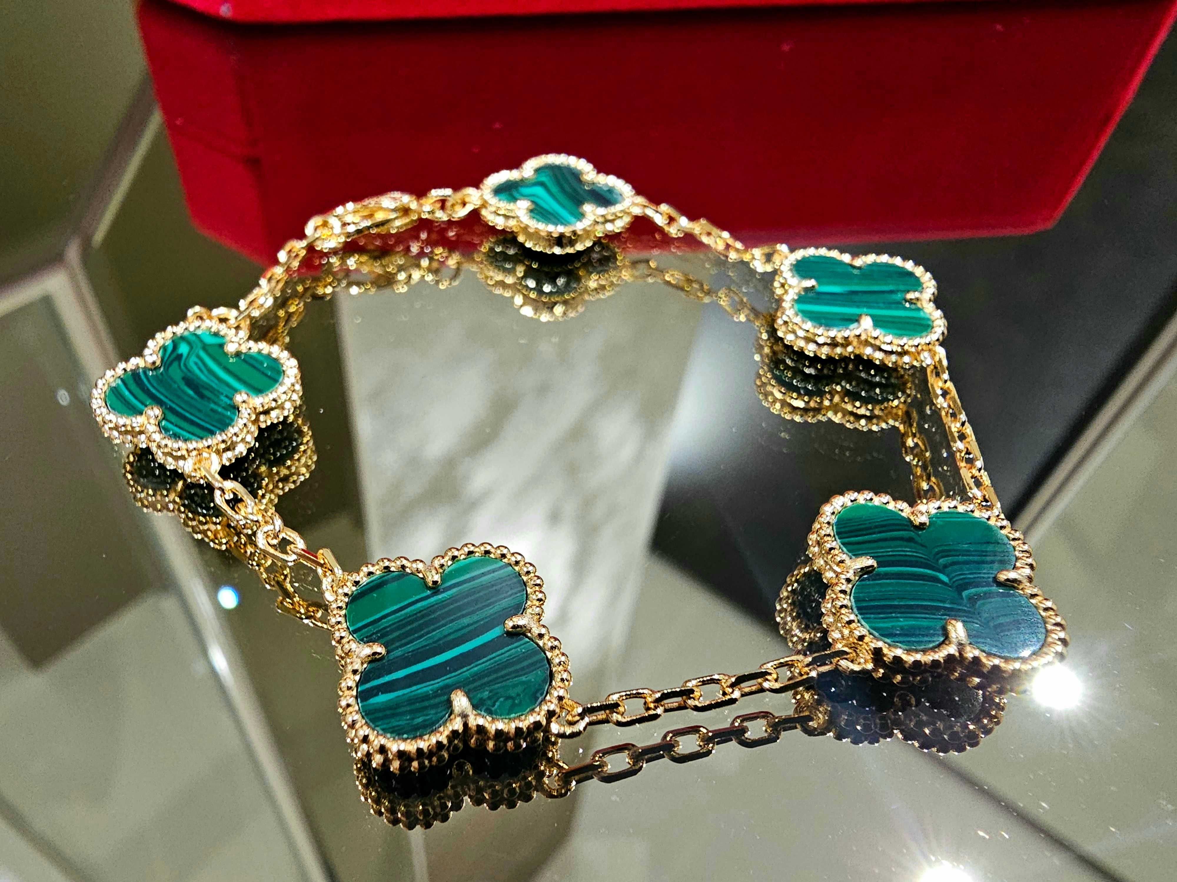 Van Cleef & Arpels VCA Rose Gold Green Vintage Alhambra Дамска Гривна