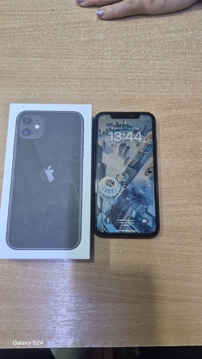 Продам Ipone 11, 64 гб
