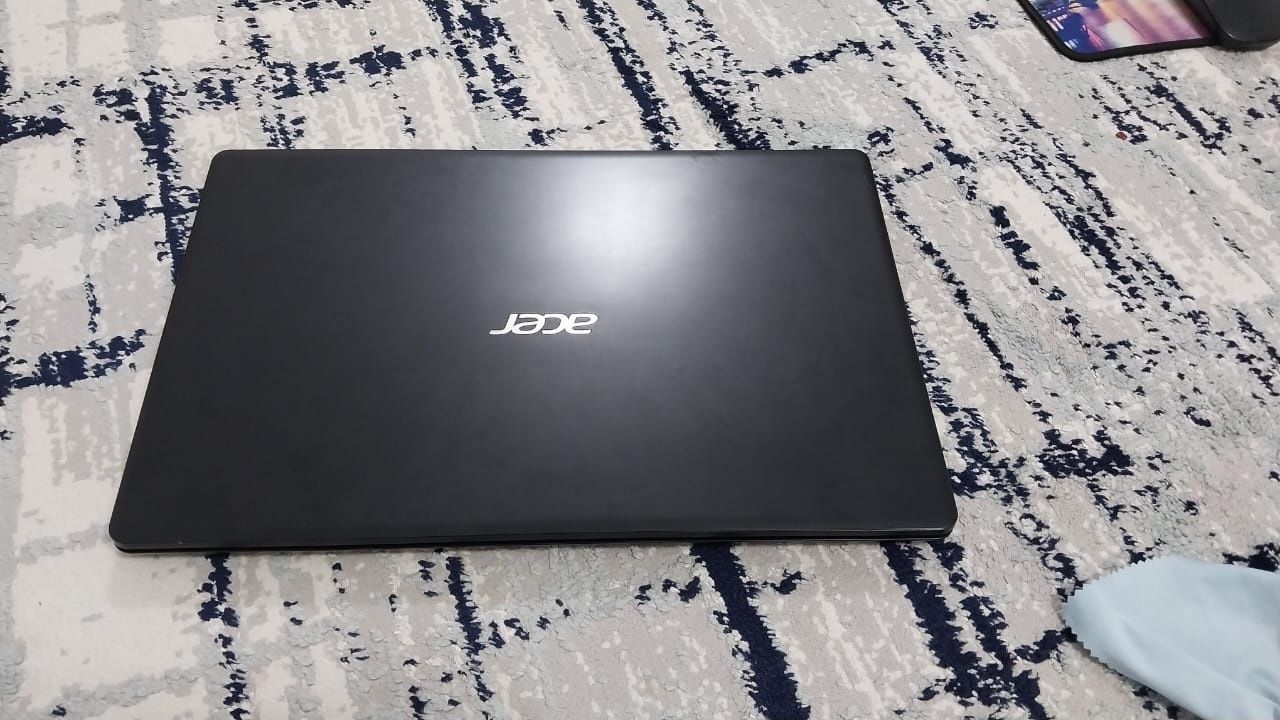 Ноутбук Acer в хорошом состаяние