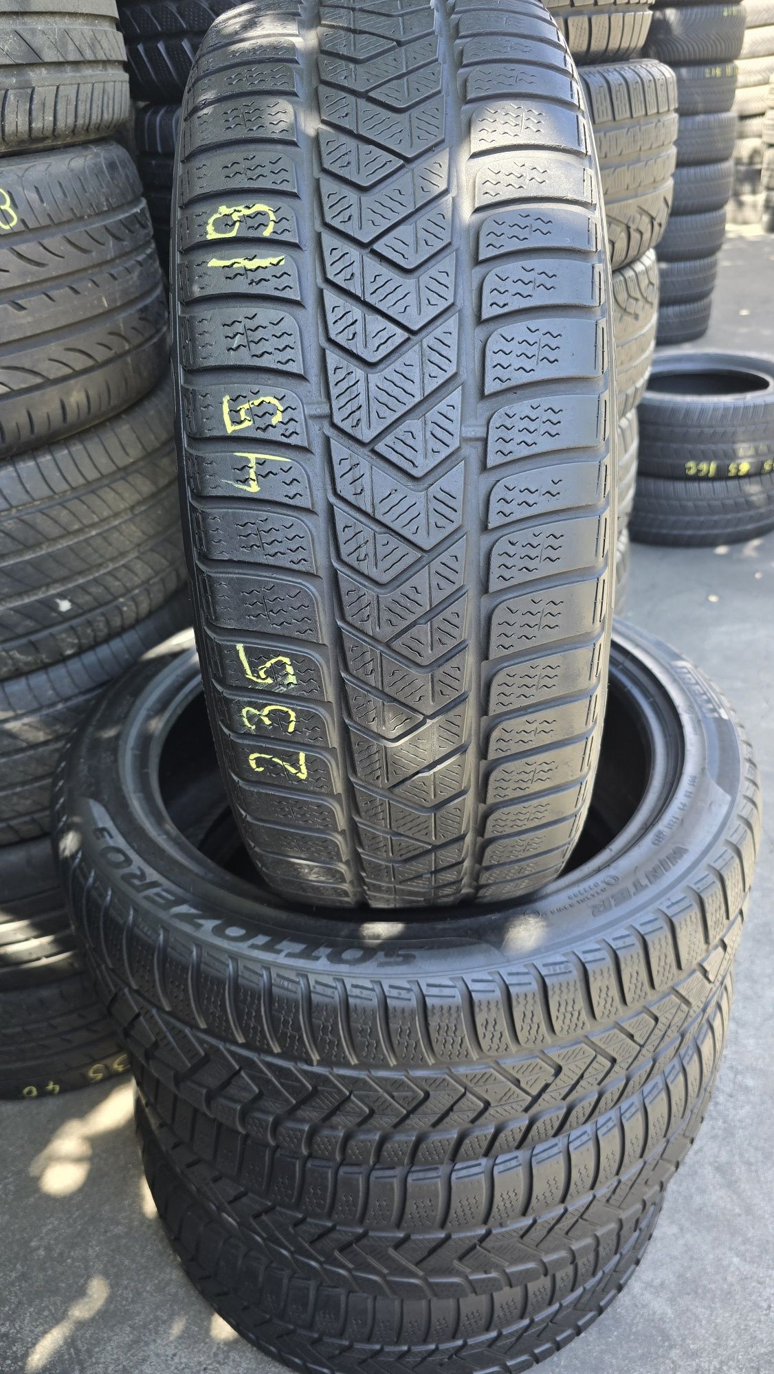 4 anvelope iarnă Pirelli 235/45/19 - transport gratuit
