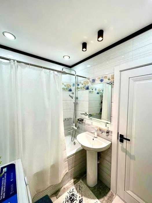 Продаётся 5-комнатная квартира – Центр города Ц-6  110 м²