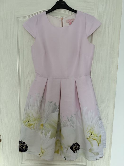 Официална рокля Ted Baker S / M