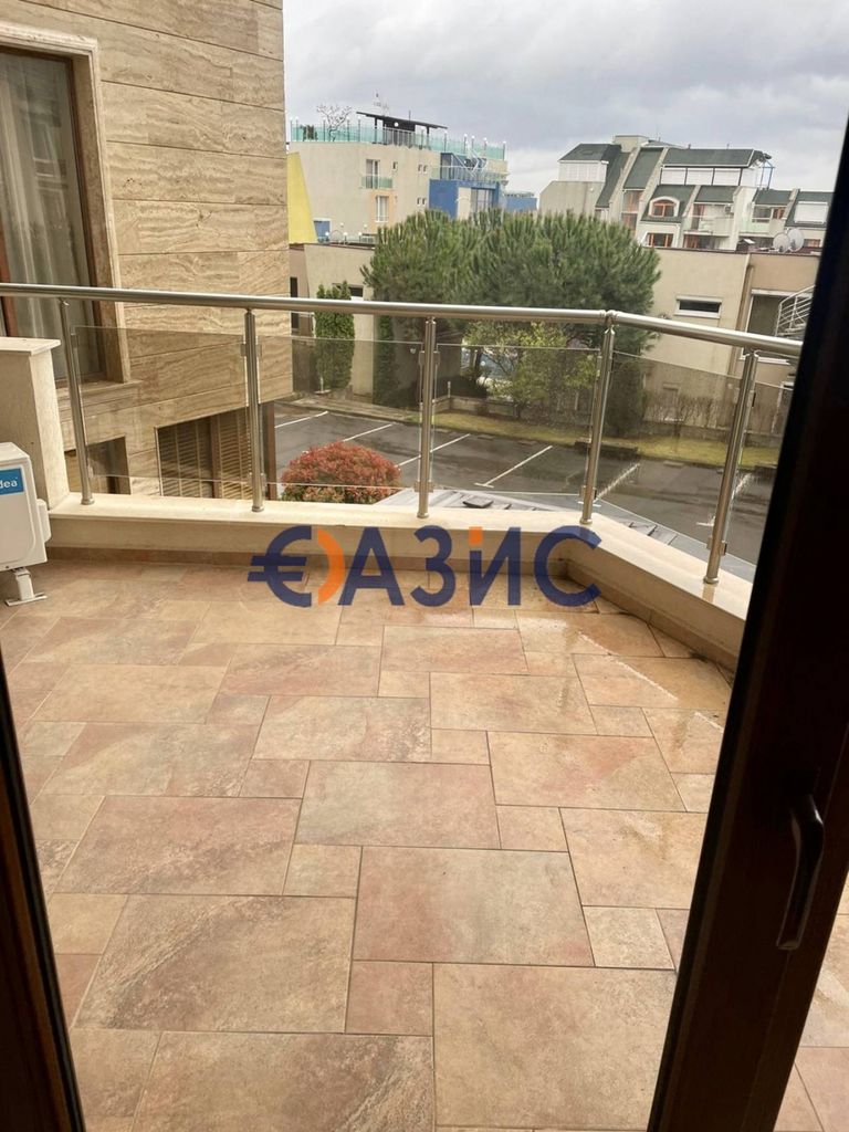 Продава се Двустаен апартамент в Свети Влас - 98 кв.м за 1103 €/кв.м - Снимка #10
