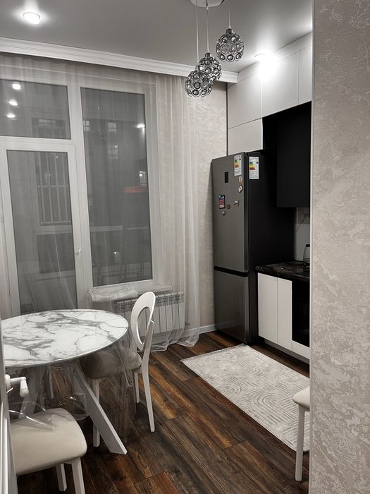 Сдвм в аренду на долгий срок 1 комнатную квартиру.