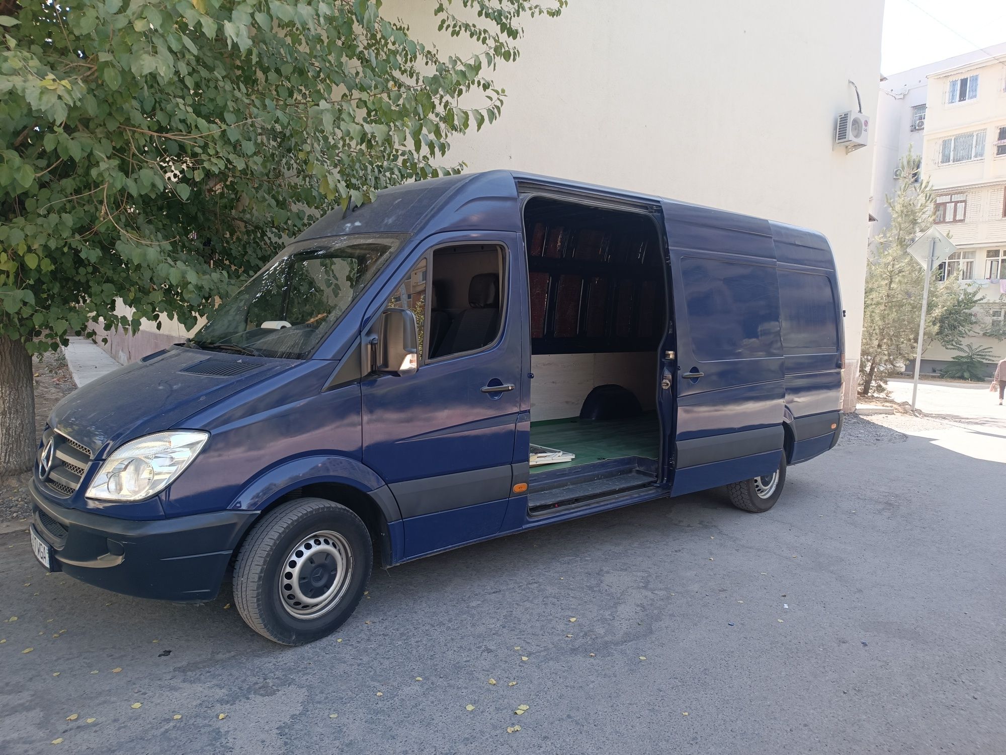 Mercedes Benz Sprinter