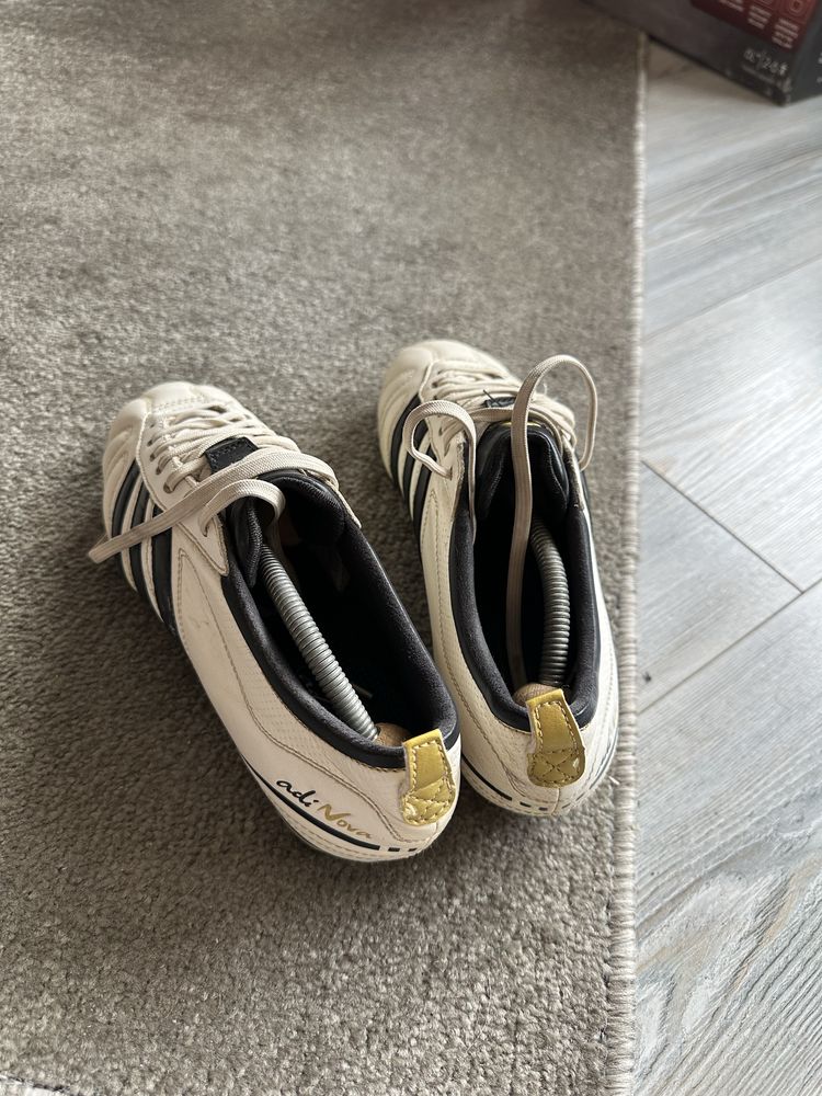 Футболно бутонки Adidas AdiNova N42