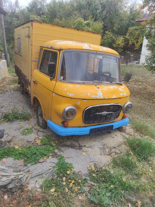 Продавам фургон Баркас