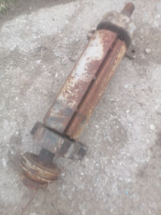 Ax pentru abric și cu 3 cuțite pe el fulie dublă 15 kg