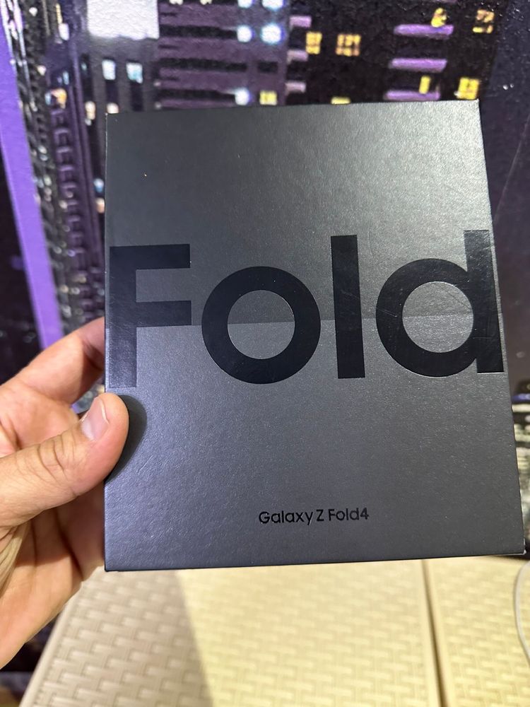 Samsung galaxy Z Fold 4. 512GB