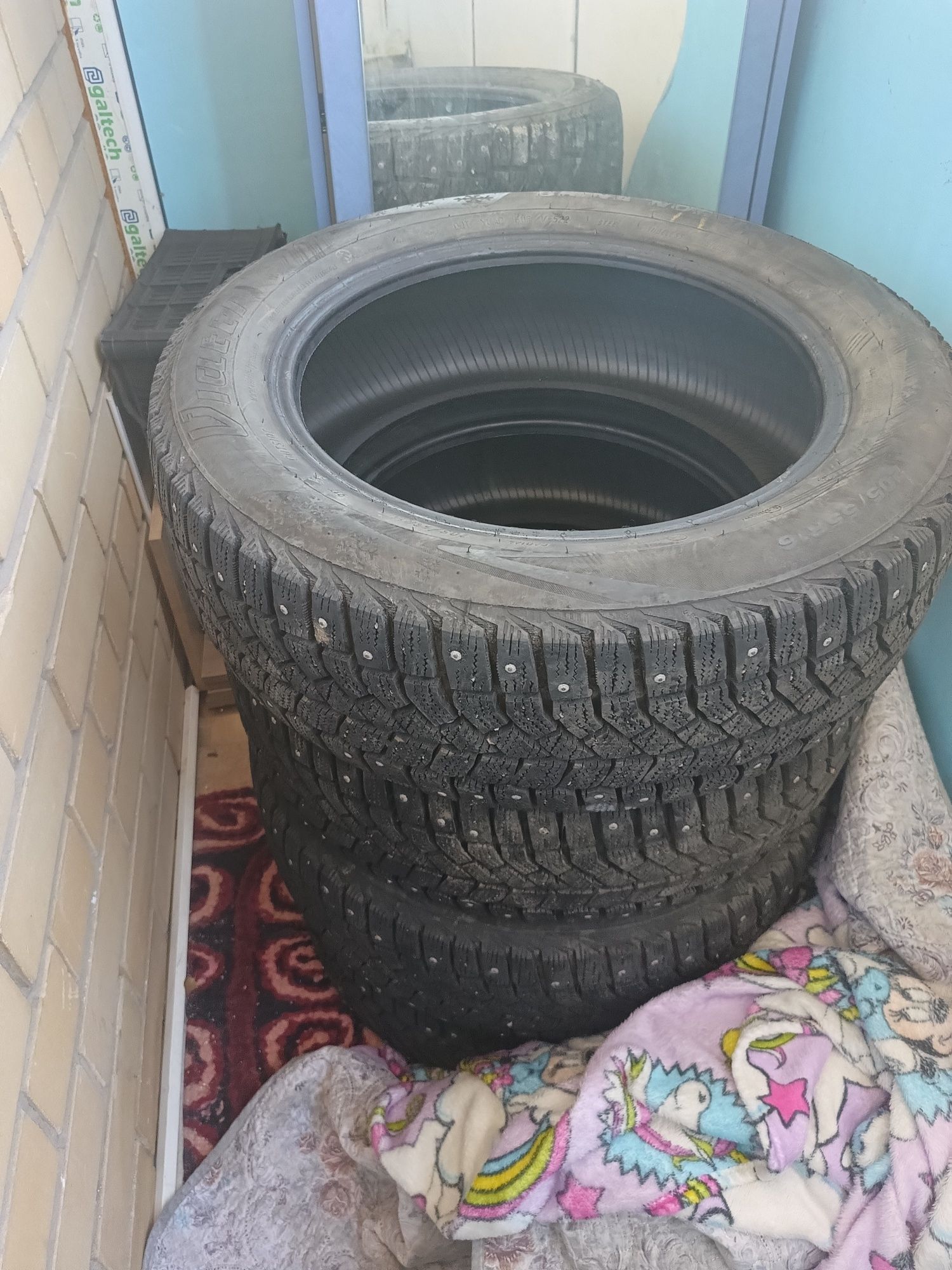 Продам зимние шины