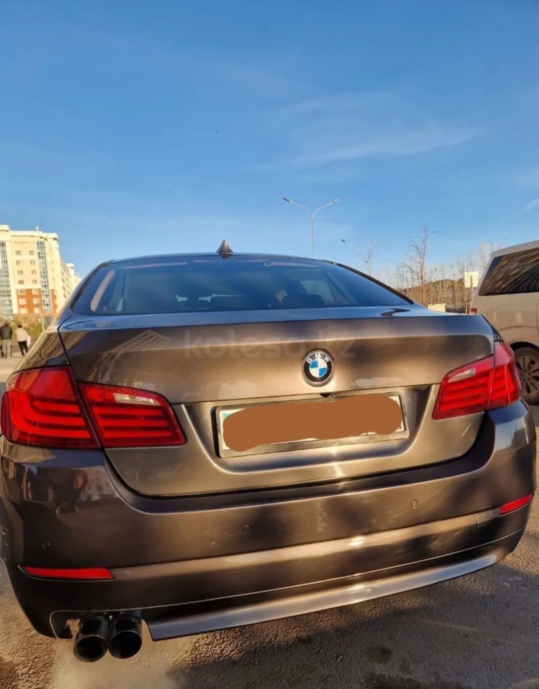 Продам машину BMW 528