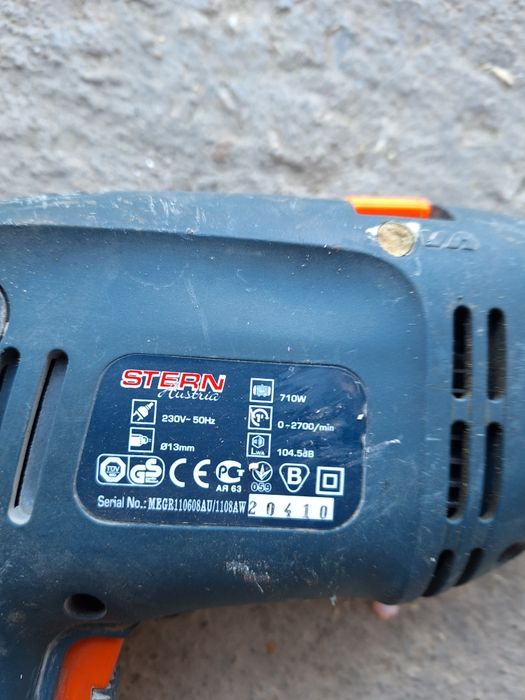 Bormașină cu percuție STERN 710 W