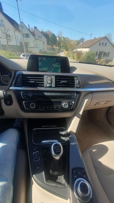 Vând BMW 320 , an 2012