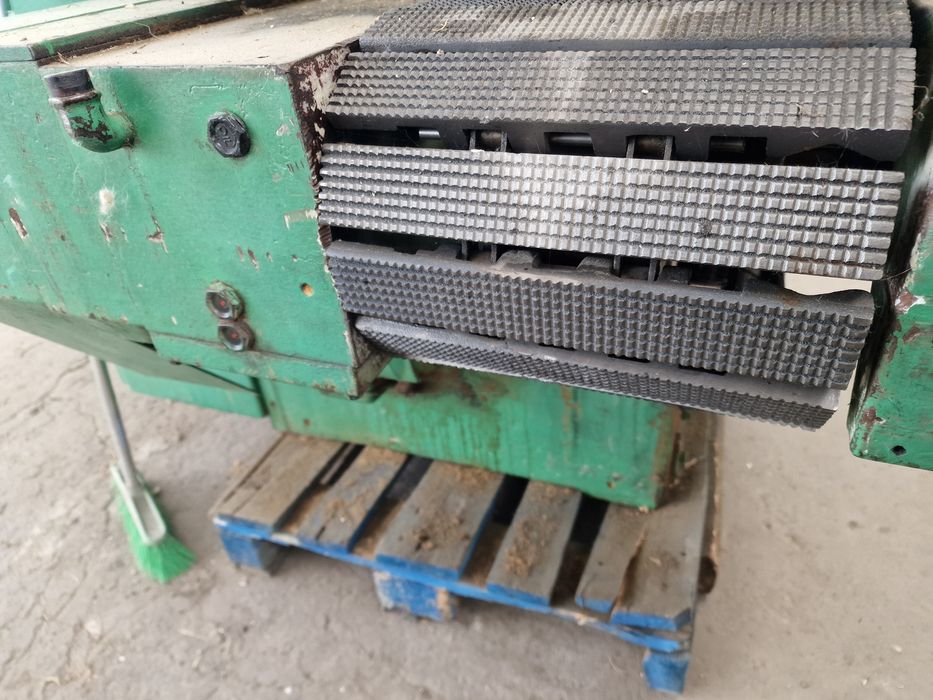 многолистов циркуляр SCM 120мм.с чисто нова верига ,