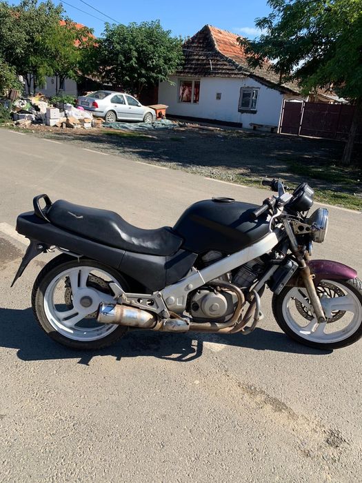 vand sau schimb honda de 650