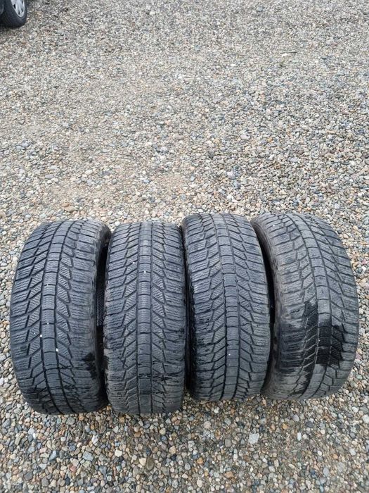 Зимни гуми General 235/55/18