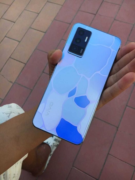 Vivo V21e, Vivo V23e (2 android на цене 1)