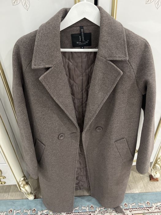 Продам пальто женское в отличном состоянии