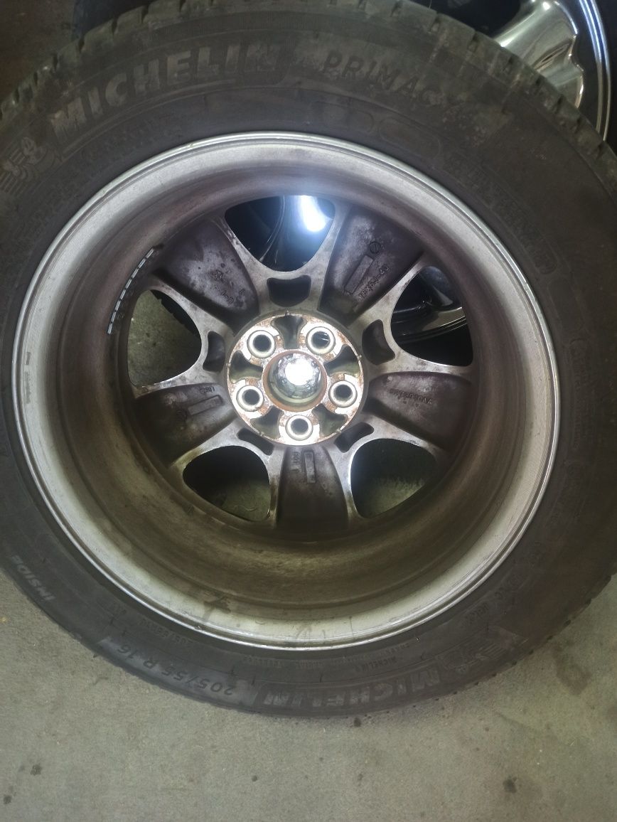 Гуми MICHELIN с джанти Chrysler 4бр